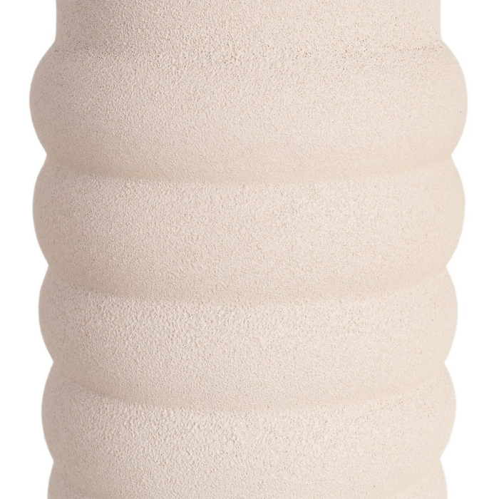 Vază decorativă din ceramică albă cu formă cilindrică și relief inelar [5]