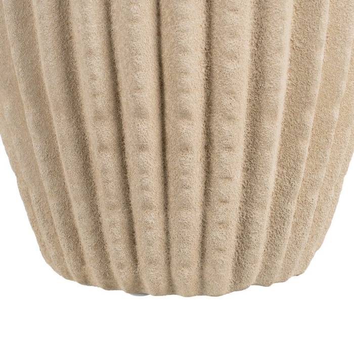 Vază decorativă din ceramică bej cu model striat vertical și formă rotunjită [6]