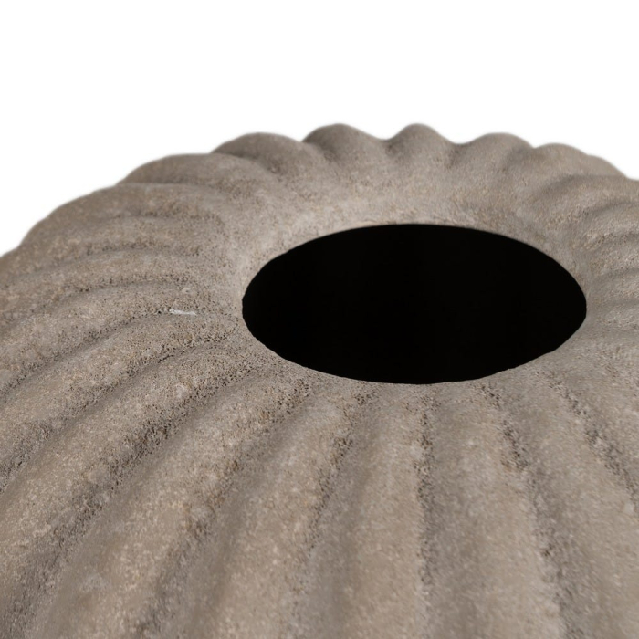 Vază decorativă din ceramică gri închis cu model striat formă rotunjită [3]