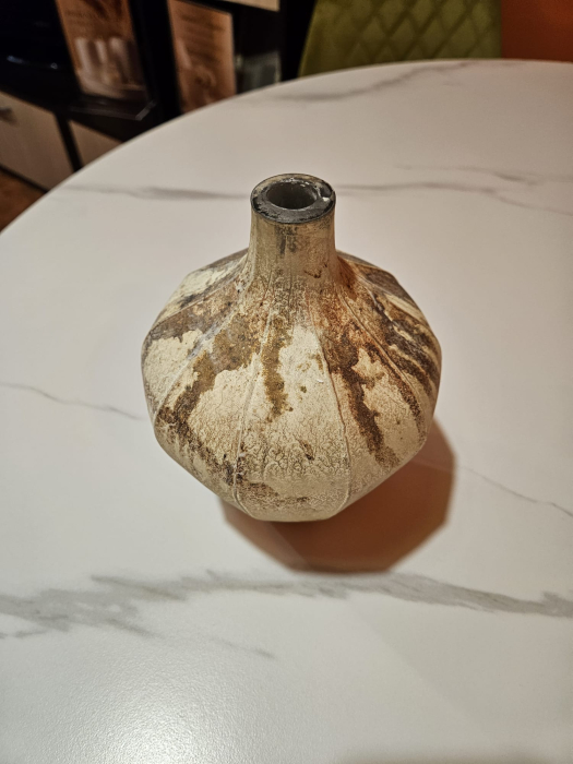 Vază decorativă din sticlă auriu și maro cu formă rotunjită 15 x 15 x 20 cm [2]