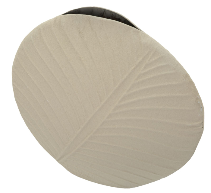 Vază decorativă în formă de disc din metal bej cu frunză gravată și gură îngustă [3]