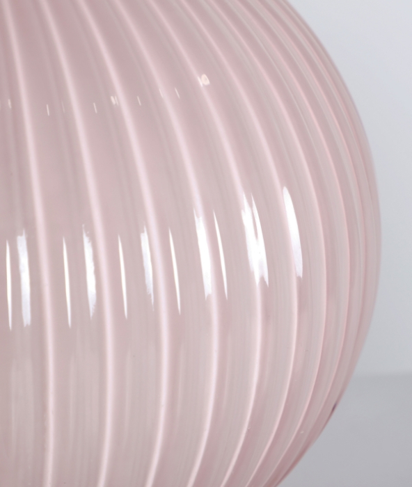 Vază decorativă din sticlă roz pal NUDE – imagine principală [3]