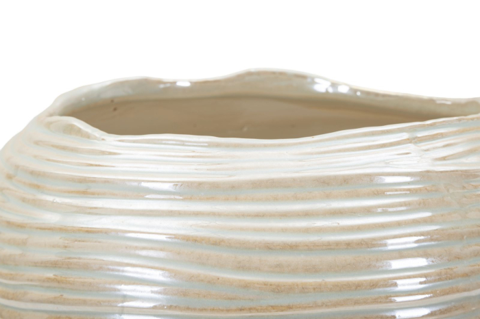 Vază decorativă rotundă din ceramică alb perlat cu striuri orizontale și gură ondulată [3]