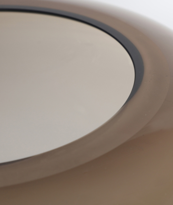 Vază decorativă din sticlă maro ZINA – imagine principală [2]