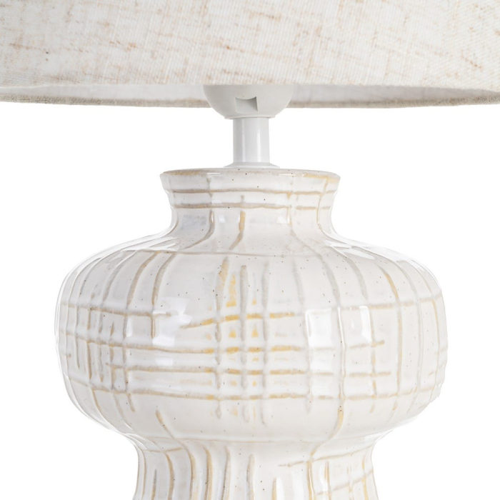 Veioză cu bază ceramică albă și abajur textil – fotografie produs principal [3]