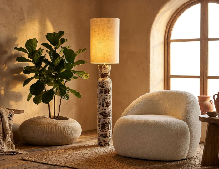 Veioza tip lampadar decorativ din polirasina si metal cu abajur textil bej [5]