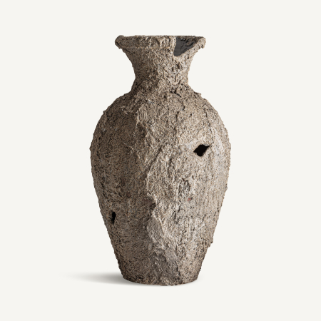 Obiecte decorative - Amforă decorativă din teracotă gri cu gât evazat și textură erodată cu urme naturale vizibile