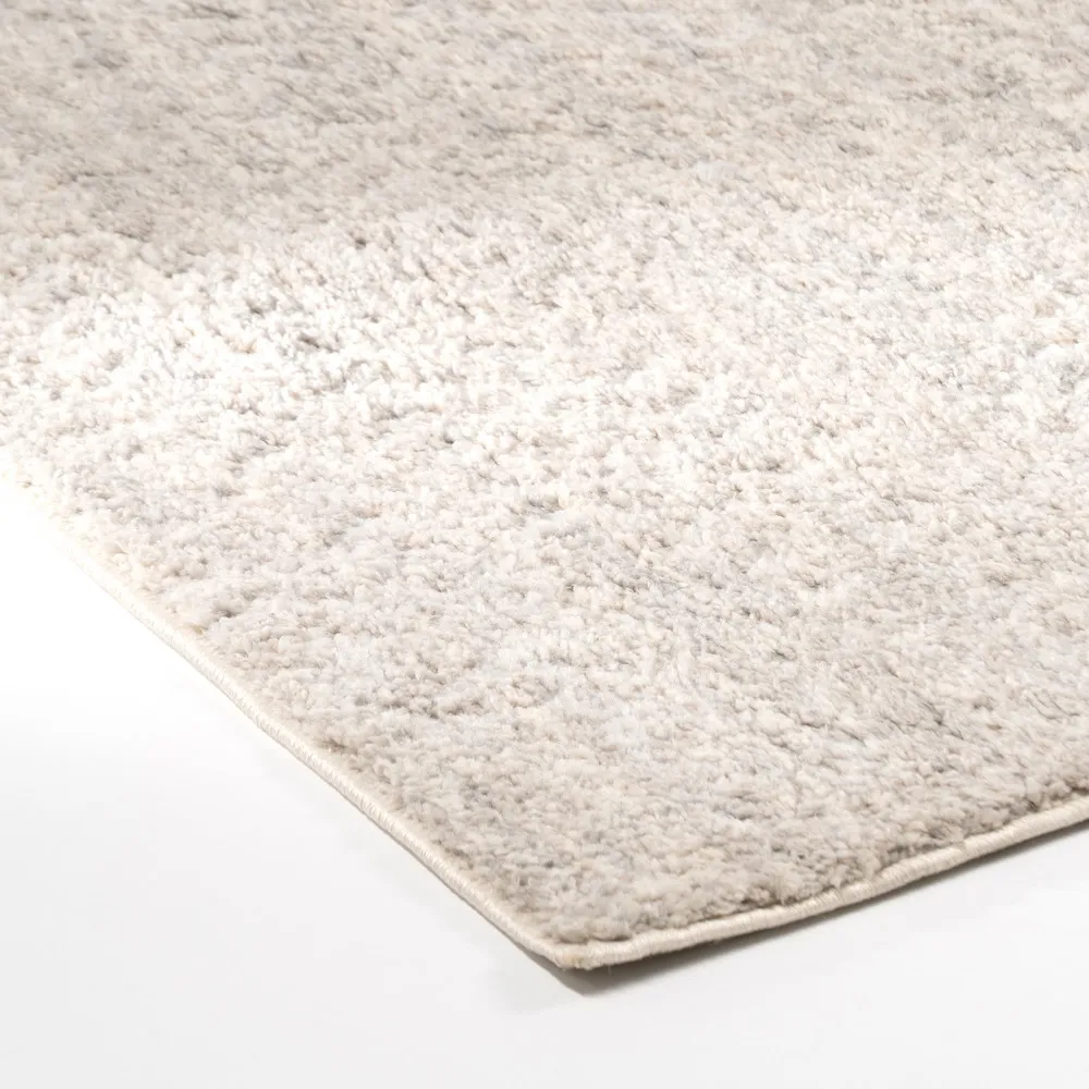 Covor Bej Minimalist pentru Spatii Medii | Covoare Versatile [4]