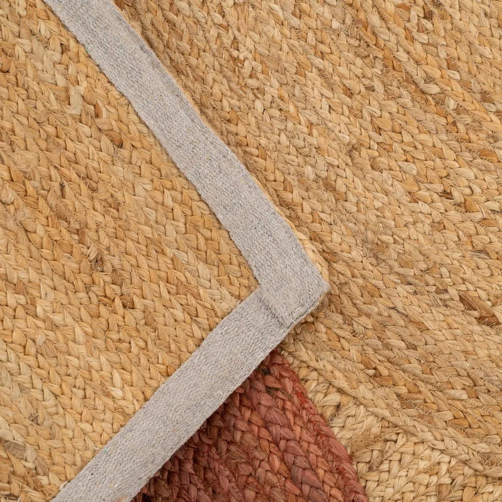 Covor din iută în nuanță teracotă cu model geometric din semicercuri – imagine principală în living [2]
