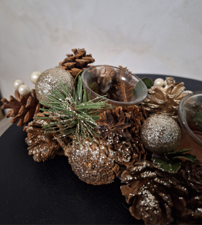 Suport Lumanari Craciun CreativDeco - Decor cu Conuri de Brad Aurii [1]