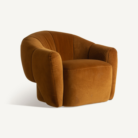 Mobilier - Fotoliu sculptural cu brațe groase curbate și spătar canelat, în poliester camel cu aspect de catifea