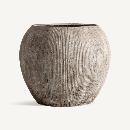 Obiecte decorative - Ghiveci rotund și bombat din beton armat gri-bej, cu striații verticale fine și gura largă