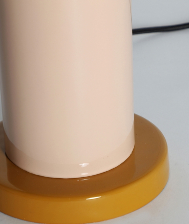 Lampă masă metal emailat roz galben ALBATE – titlu imagine principală [2]