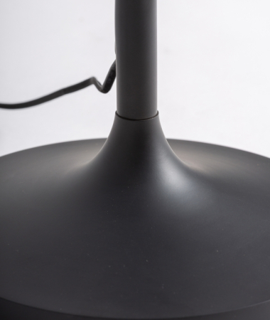 Lampă podea fier aluminiu negru LUMIX – titlu imagine principală [1]