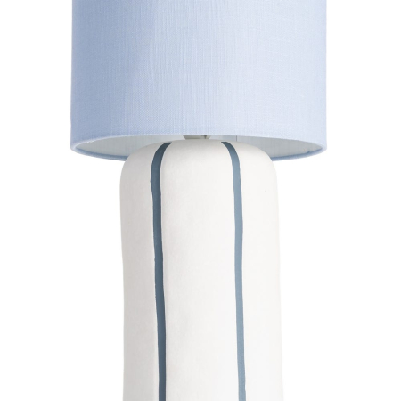 Lampadar din ceramică albastru deschis – abajur textil cilindric și bază albă cu linii discrete [4]