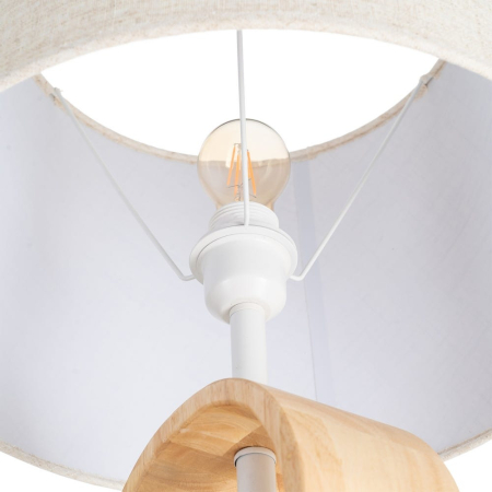 Lampadar din lemn natur și metal alb cu abajur din in bej – imagine principală cu cadru oval din lemn și bază albă [4]