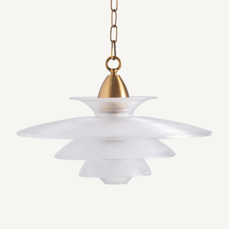 Lustre, Lampi suspendate - Lustra suspendată cu ecrane suprapuse din cristal texturizat alb și structură metalică cu finisaj cupru.