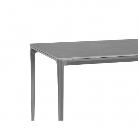 Masă Baton cu suprafață din piatră gri închis și structură aluminiu – vedere laterală [1]