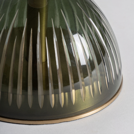 Masă Murano din marmură albă, sticlă verde și structură aurie – design delicat și expresiv. [3]