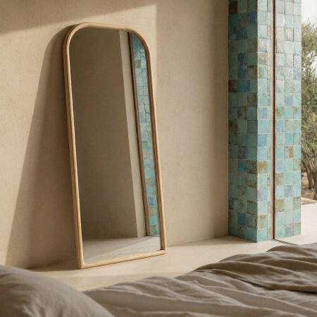 Stil de design - Oglindă decorativă arcuită cu ramă subțire din metal