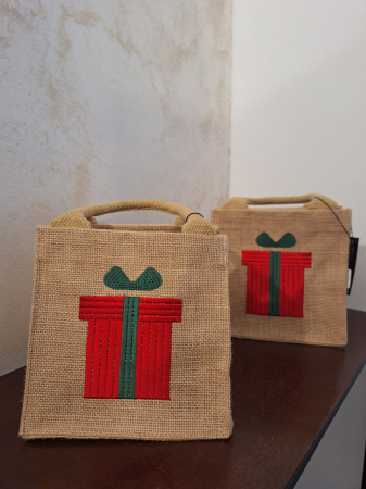 Sacosa cadou, iuta broderie - creativdeco.ro [4]
