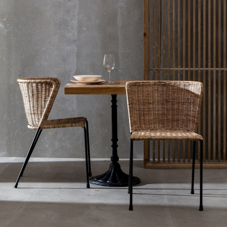 Scaun din fibră naturală cu structură metalică – design organic modern [10]