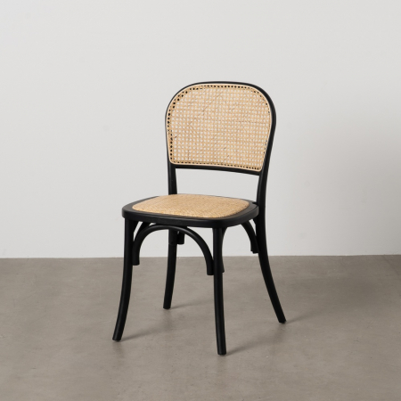 Scaune Dining - Scaun negru din lemn clasic confortabil