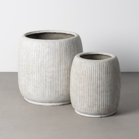 Obiecte decorative in Stil Contemporan - Set 2 ghivece înalte în formă de butoi din ciment crem cu pereți striați pentru exterior