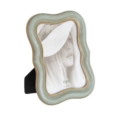 CADOURI - Set 2 rame foto mari cu contur ondulat verde pal și margine aurie fină 13 x 18 cm