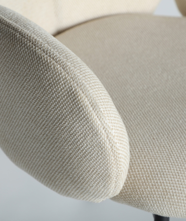 Set 2 scaune crem tapițate cu picioare metalice [4]