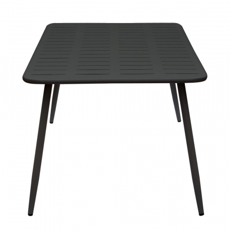 Set de 2 mese Pankow charcoal într-o curte urbană cu scaune negre și decor minimalist [2]