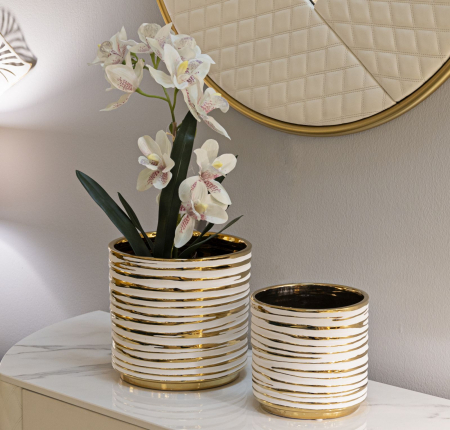Set suporturi ghivece albe cu detalii aurii | CreativDeco [1]