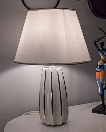Veioze de masă din ceramică argintie cu abajur textil – imagine principală – Emmi [1]