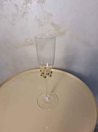 Pahare champagne din sticlă cu accente aurii pentru evenimente elegante [5]