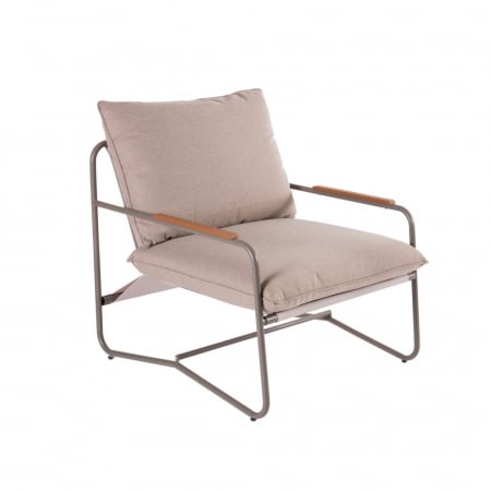 Set mobilier exterior cu accente lemn, cadru metalic rotunjit și masă cu raft [1]