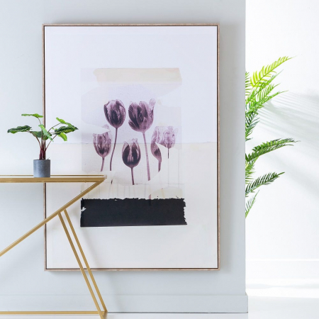 Tablou canvas cu lalele roz pe fundal bej – compoziție florală modernă [1]