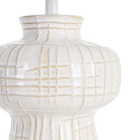 Veioză cu bază ceramică albă și abajur textil – fotografie produs principal [3]