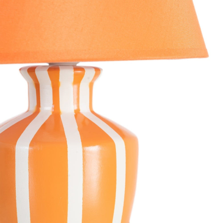 Veioza din ceramică portocalie cu dungi albe și abajur textil conic – imagine principală [3]