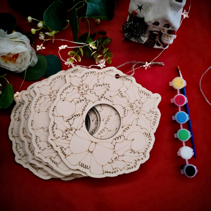 Decoratiune din lemn Coronita 18x18cm [2]