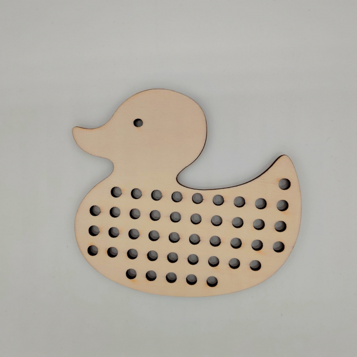Activitate MONTESSORI de cusut figurine din lemn, gauri mari [5]