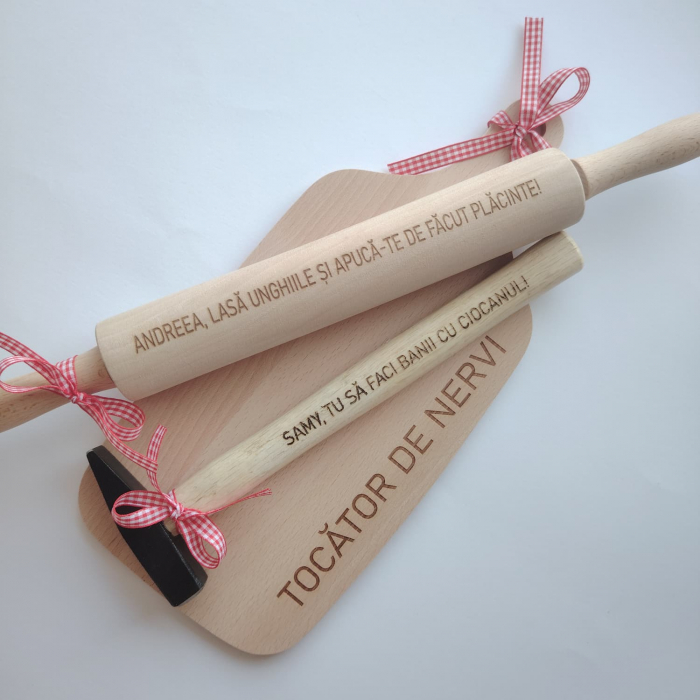 Set cadou  din lemn Tocator, Sucitor, Ciocan personalizabile [2]