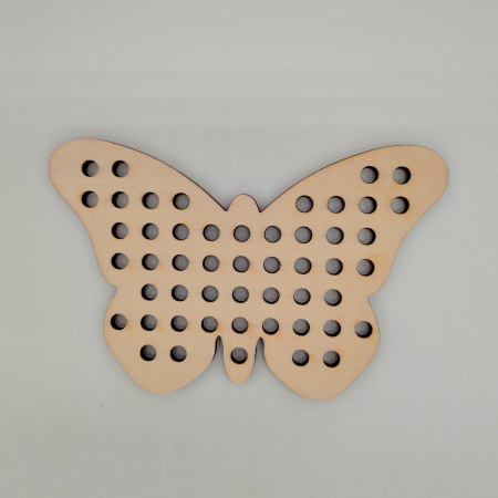 Activitate MONTESSORI de cusut figurine din lemn, gauri mari [3]
