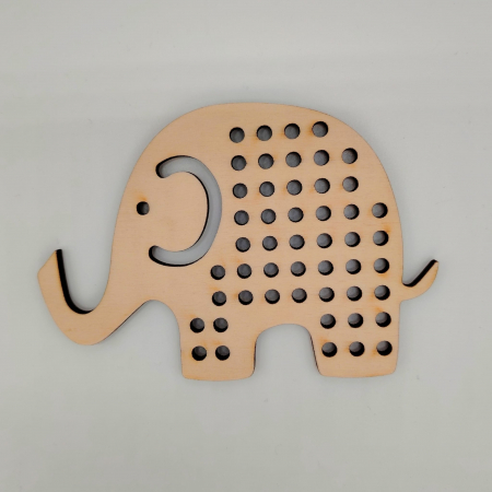 Activitate MONTESSORI de cusut figurine din lemn, gauri mari [12]
