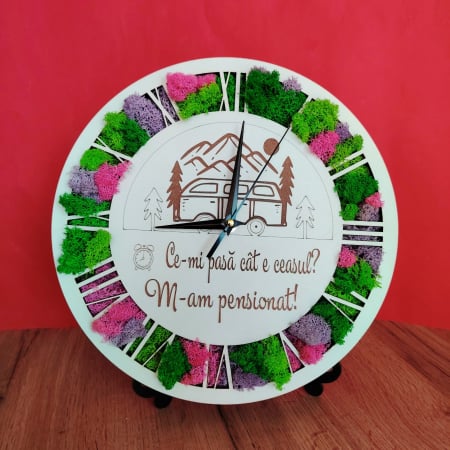 TABLOURI SI FOTOGRAVURA - Ceas din MDF cu licheni, pentru perete, 30cm