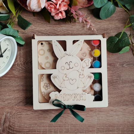 PRODUSE DIN LEMN - Cutie din lemn cu 8 oua de Pasti, personalizata, set culori, 19x19cm