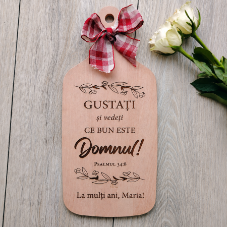 DECORATIUNI PENTRU BIROU - Decoratiune Tocator din lemn Psalmul 35:8, personalizabil, cu panglica, 35x16cm