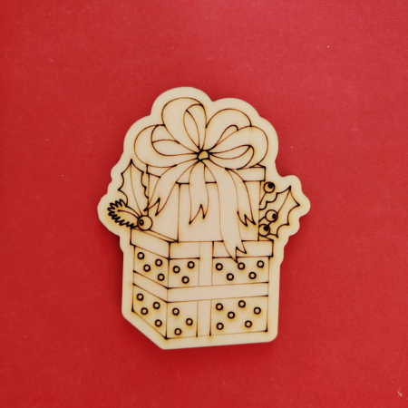 DECORATIUNI PENTRU SARBATORI - Figurina din lemn pentru pictat Cutie cadou 9x7cm