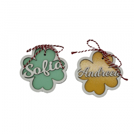 DECORATIUNI PERSONALIZATE - Martisor din MDF Trifoi, personalizabil, cu snur, 7cm