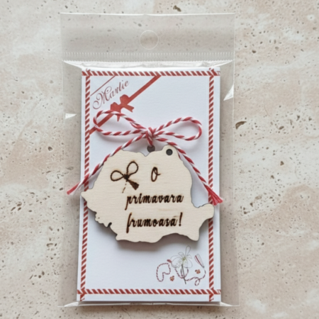 ZIUA MAMEI - Martisor Harta Romaniei cu snur, cartonas si ambalaj 5x3.5 cm