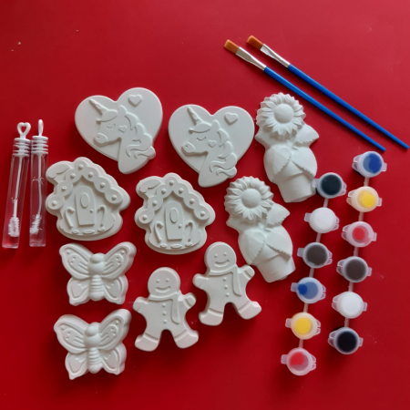 Pachetul Prieteniei cu 10 Figurine pentru Baieti si Surpriza [9]